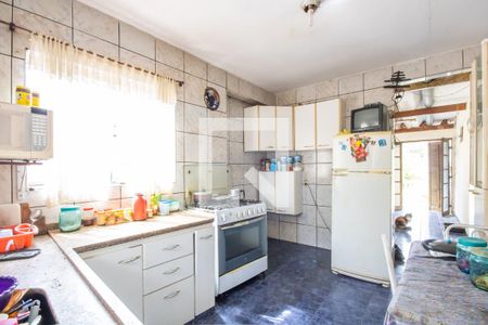 Casa à venda com 250m², 6 quartos e 4 vagasCopa e Cozinha (Casa 2)