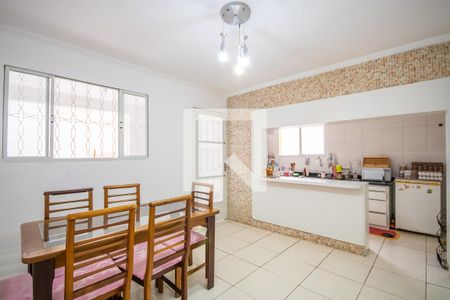Casa à venda com 250m², 6 quartos e 4 vagasCopa e Cozinha (Casa 1)