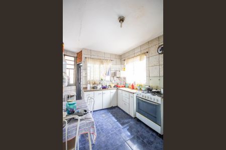 Casa à venda com 250m², 6 quartos e 4 vagasCopa e Cozinha (Casa 2)