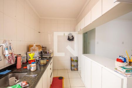 Casa à venda com 250m², 6 quartos e 4 vagasCopa e Cozinha (Casa 1)