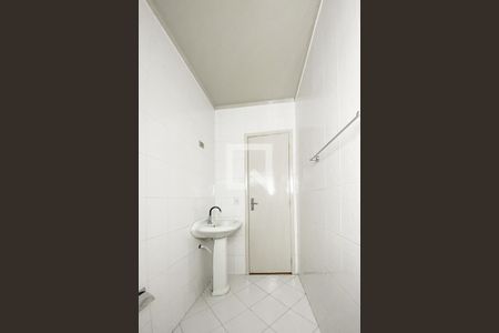 Banheiro de apartamento para alugar com 1 quarto, 63m² em São José, São Leopoldo