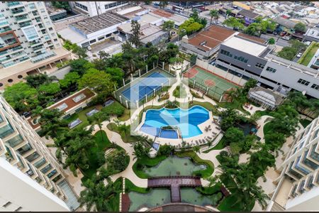 Apartamento à venda com 204m², 4 quartos e sem vagaÁrea Comum - Piscina