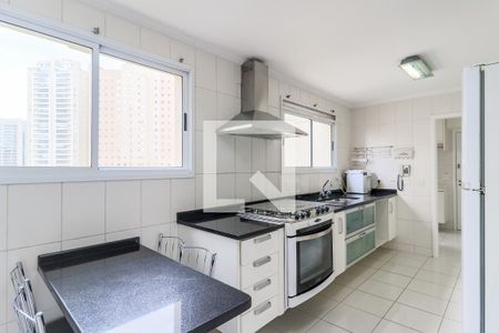 Apartamento à venda com 204m², 4 quartos e sem vagaCozinha