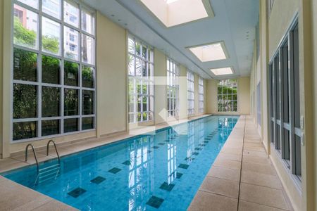 Apartamento à venda com 204m², 4 quartos e sem vagaÁrea Comum - Piscina