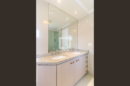 Apartamento à venda com 204m², 4 quartos e sem vagaBanheiro da Suíte 1