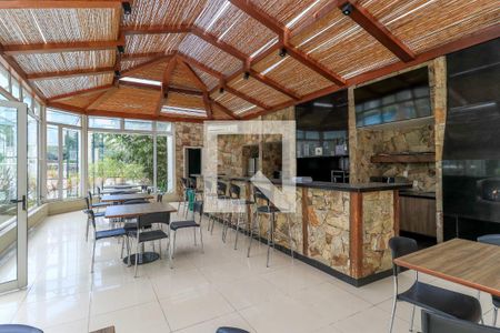 Apartamento à venda com 204m², 4 quartos e sem vagaÁrea comum - Churrasqueira