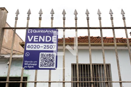 Casa à venda com 160m², 3 quartos e 2 vagasFachada