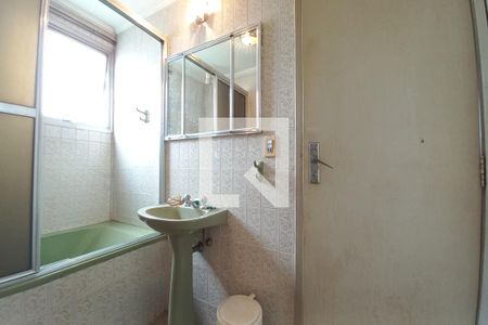 Apartamento à venda com 121m², 3 quartos e 1 vaga Apartamento à venda com 121m², 3 quartos e 1 vagaBanheiro da Suíte