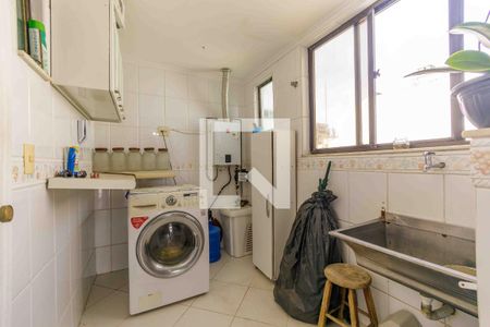 Apartamento à venda com 270m², 5 quartos e 4 vagas Apartamento à venda com 270m², 5 quartos e 4 vagasÁrea de Serviço