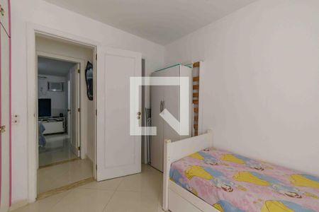 Apartamento à venda com 270m², 5 quartos e 4 vagas Apartamento à venda com 270m², 5 quartos e 4 vagasSuíte 3