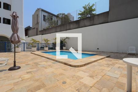 Apartamento à venda com 198m², 4 quartos e 2 vagasÁrea comum - Piscina