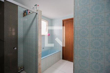 Apartamento à venda com 198m², 4 quartos e 2 vagasBanheiro da Suíte