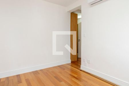 Apartamento à venda com 197m², 3 quartos e 2 vagasSuíte