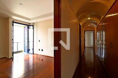 Apartamento para alugar com 260m², 4 quartos e 4 vagasCorredor