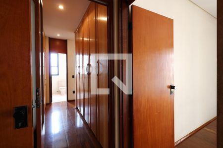 Apartamento para alugar com 260m², 4 quartos e 4 vagasCorredor