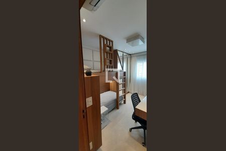 Apartamento à venda com 237m², 4 quartos e 4 vagasQuarto