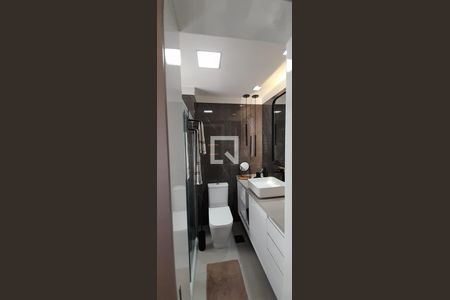 Apartamento à venda com 237m², 4 quartos e 4 vagasBanheiro