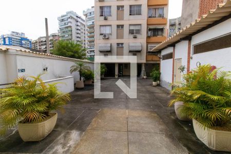 Apartamento à venda com 90m², 2 quartos e 1 vagaÁrea comum