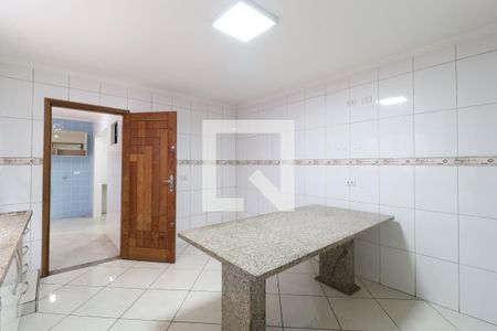 Casa para alugar com 133m², 3 quartos e 2 vagas Casa para alugar com 133m², 3 quartos e 2 vagasCozinha