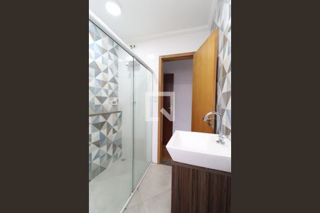 Quarto 1 - Banheiro de casa para alugar com 3 quartos, 133m² em Vila Nivi, São Paulo