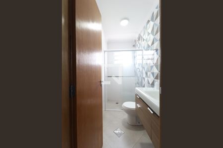 Casa para alugar com 133m², 3 quartos e 2 vagas Casa para alugar com 133m², 3 quartos e 2 vagasBanheiro Social