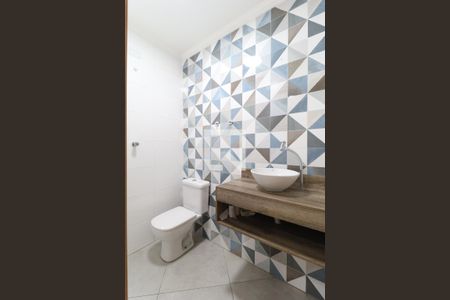 Casa para alugar com 133m², 3 quartos e 2 vagas Casa para alugar com 133m², 3 quartos e 2 vagasBanheiro de Serviço