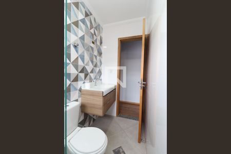 Casa para alugar com 133m², 3 quartos e 2 vagas Casa para alugar com 133m², 3 quartos e 2 vagasBanheiro Social