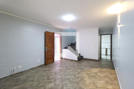 Sala de casa para alugar com 3 quartos, 133m² em Vila Nivi, São Paulo