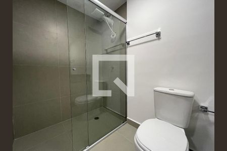 Banheiro de kitnet/studio à venda com 1 quarto, 34m² em Butantã, São Paulo