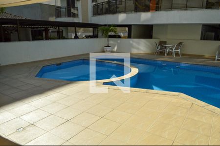 Apartamento à venda com 110m², 3 quartos e 2 vagas Apartamento à venda com 110m², 3 quartos e 2 vagasÁrea comum - Piscina