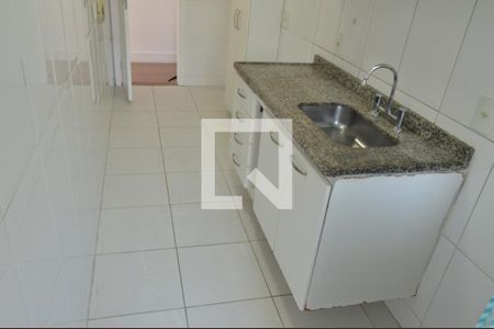 Apartamento à venda com 110m², 3 quartos e 2 vagas Apartamento à venda com 110m², 3 quartos e 2 vagasCozinha