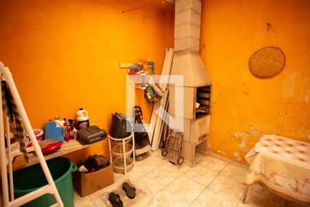 Casa à venda com 220m², 3 quartos e 2 vagas Casa à venda com 220m², 3 quartos e 2 vagasÁREA DE SERVIÇO