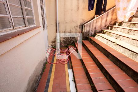 Casa à venda com 220m², 3 quartos e 2 vagas Casa à venda com 220m², 3 quartos e 2 vagasVARANDA