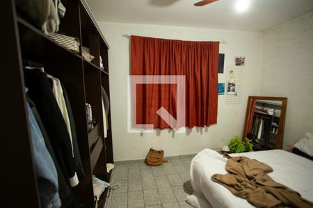 QUARTO 2 de casa à venda com 3 quartos, 220m² em Vila Mariza Mazzei, São Paulo