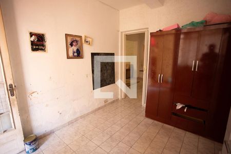 QUARTO 1 de casa à venda com 3 quartos, 220m² em Vila Mariza Mazzei, São Paulo