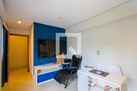 Apartamento à venda com 232m², 4 quartos e 4 vagasQuarto 4 - Suíte