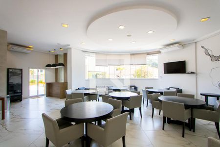 Apartamento à venda com 232m², 4 quartos e 4 vagasÁrea comum - Salão de festas