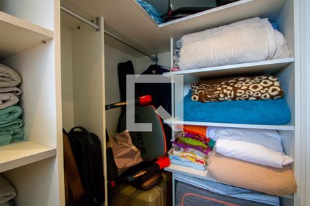 Apartamento à venda com 232m², 4 quartos e 4 vagasBanheiro do quarto 4