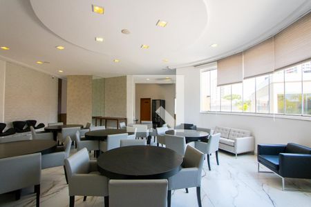 Apartamento à venda com 232m², 4 quartos e 4 vagasÁrea comum - Salão de festas