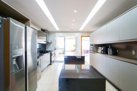 Apartamento à venda com 232m², 4 quartos e 4 vagasCozinha