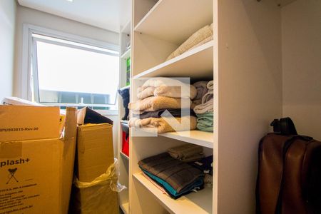 Apartamento à venda com 232m², 4 quartos e 4 vagasBanheiro do quarto 4