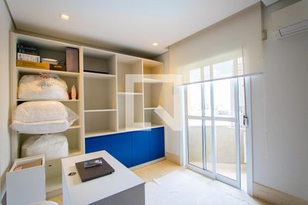 Apartamento à venda com 232m², 4 quartos e 4 vagasQuarto 4 - Suíte