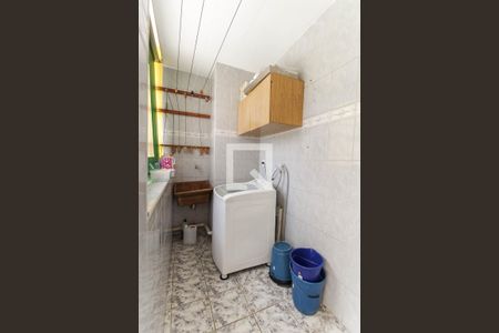 Casa à venda com 205m², 3 quartos e 3 vagas Casa à venda com 205m², 3 quartos e 3 vagasÁrea de Serviço