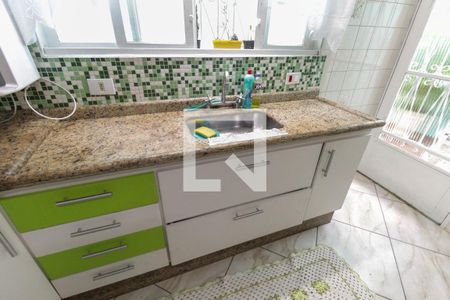 Casa à venda com 205m², 3 quartos e 3 vagas Casa à venda com 205m², 3 quartos e 3 vagasCozinha