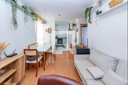 Sala de apartamento para alugar com 2 quartos, 42m² em Chácara Cotia, Contagem