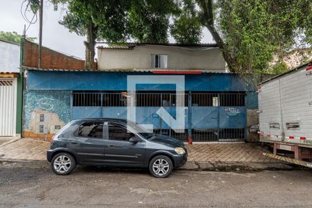 Casa à venda com 317m², 5 quartos e 3 vagasFachada