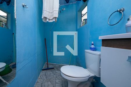 Casa à venda com 317m², 5 quartos e 3 vagasBanheiro 2