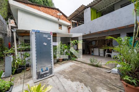 Casa à venda com 317m², 5 quartos e 3 vagasQuintal