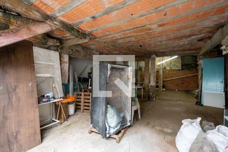 Casa à venda com 317m², 5 quartos e 3 vagasSalão