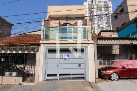 Casa à venda com 72m², 2 quartos e 1 vagaFachada